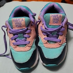 Nike Air Max 1 PS 8C Have A Nike Day Sneakers